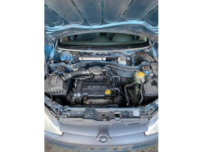 Opel Corsa C 1.2 16V Sloopvoertuig (2002, Blauw)