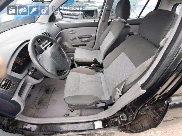 Kia Picanto 1.0 12V Skrotfordon (2008, ZWART)