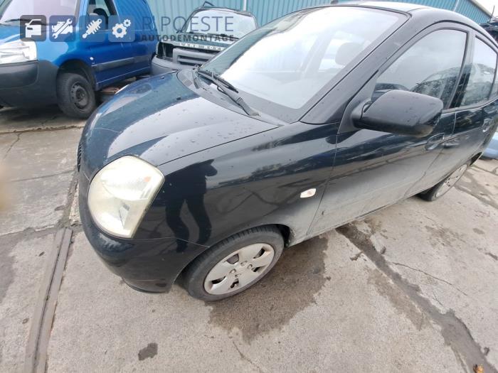 Kia Picanto 1.0 12V Skrotfordon (2008, ZWART)