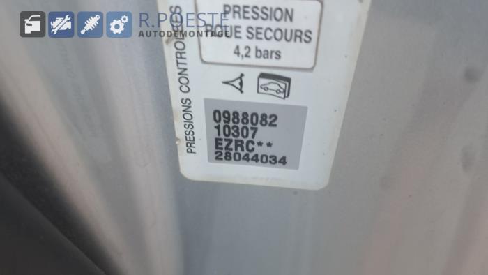 Citroen C3 Pluriel 1.4 Skrotfordon (2004, GRIJS)