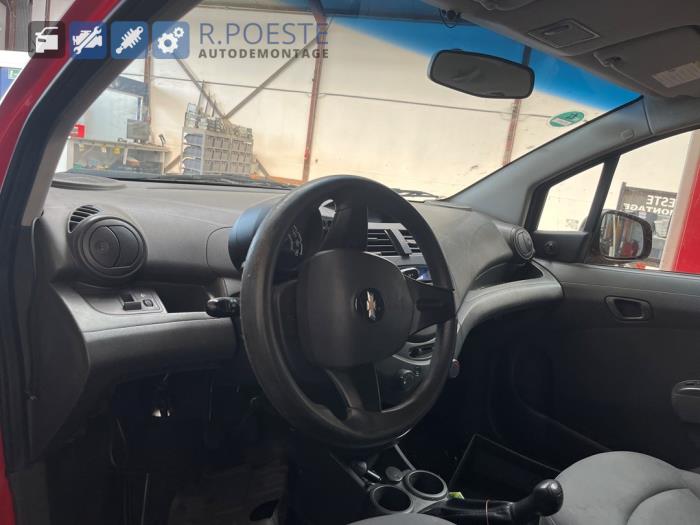 Chevrolet Spark 1.0 16V Skrotfordon (2010, ROOD)