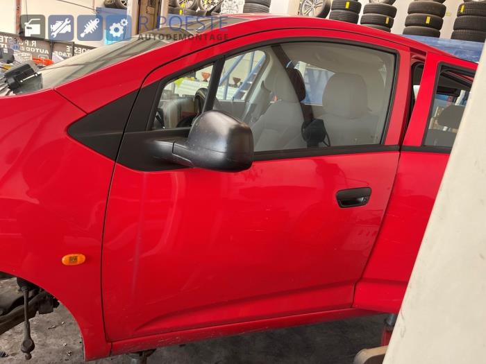 Chevrolet Spark 1.0 16V Skrotfordon (2010, ROOD)