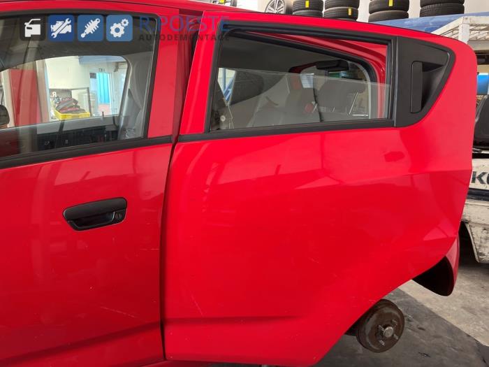 Chevrolet Spark 1.0 16V Skrotfordon (2010, ROOD)