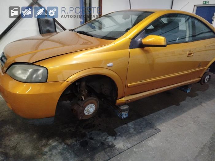 Opel Astra G 1.8 16V Skrotfordon (2000, GEEL)