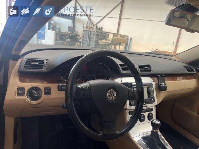 Volkswagen Passat Variant 2.0 FSI 16V Skrotfordon (2007, BRUIN)