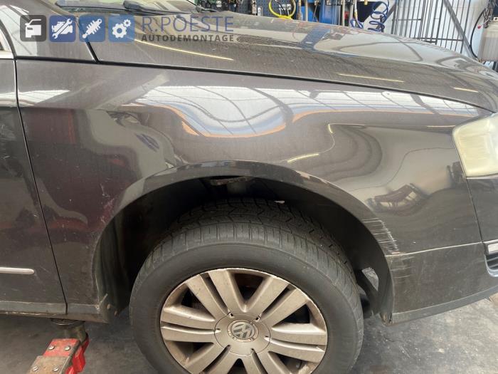 Volkswagen Passat Variant 2.0 FSI 16V Skrotfordon (2007, BRUIN)