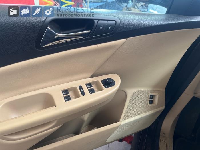 Volkswagen Passat Variant 2.0 FSI 16V Skrotfordon (2007, BRUIN)