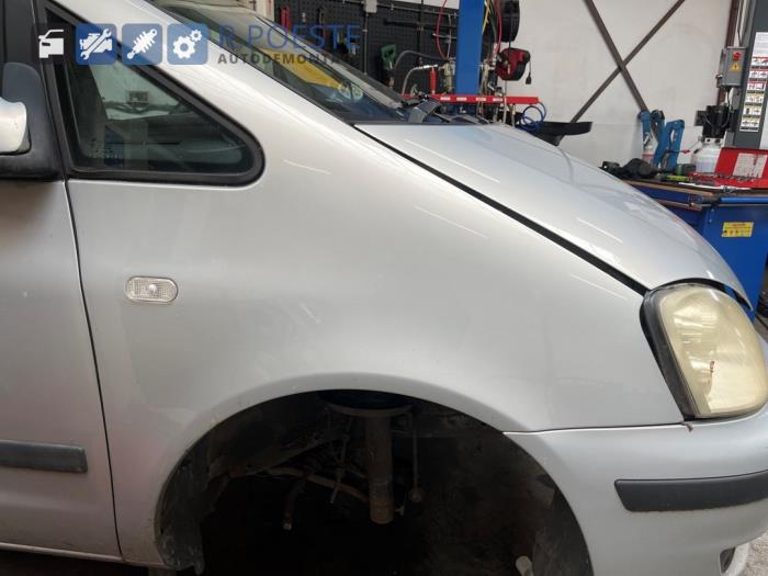 Ford Galaxy 2.0 Sloopvoertuig (2003, Grijs)