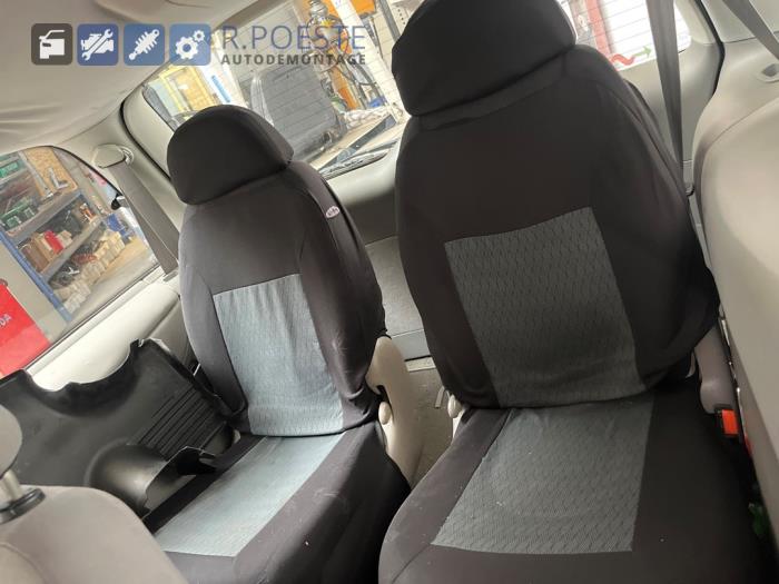 Ford Galaxy 2.0 Sloopvoertuig (2003, Grijs)