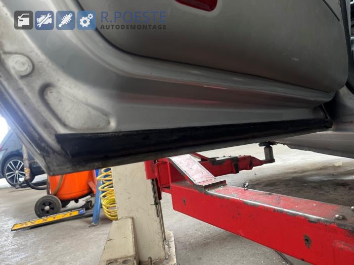 Ford Galaxy 2.0 Sloopvoertuig (2003, Grijs)