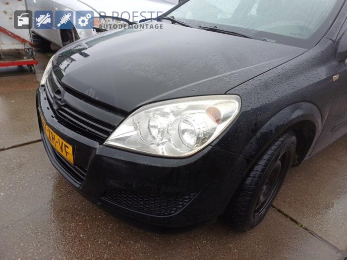 Opel Astra H SW 1.7 CDTi 16V Skrotfordon (2007, ZWART)
