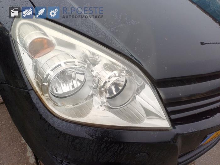 Opel Astra H SW 1.7 CDTi 16V Skrotfordon (2007, ZWART)