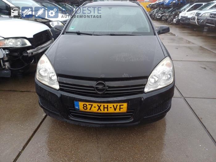 Opel Astra H SW 1.7 CDTi 16V Skrotfordon (2007, ZWART)