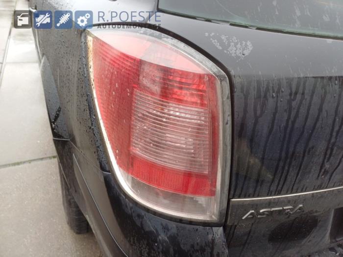 Opel Astra H SW 1.7 CDTi 16V Skrotfordon (2007, ZWART)