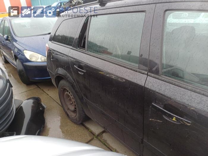 Opel Astra H SW 1.7 CDTi 16V Skrotfordon (2007, ZWART)