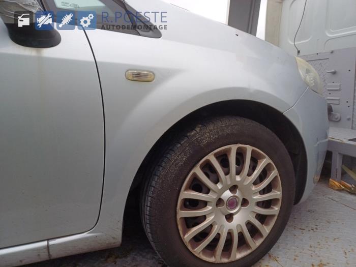 Fiat Grande Punto 1.4 Sloopvoertuig (2008, Grijs)