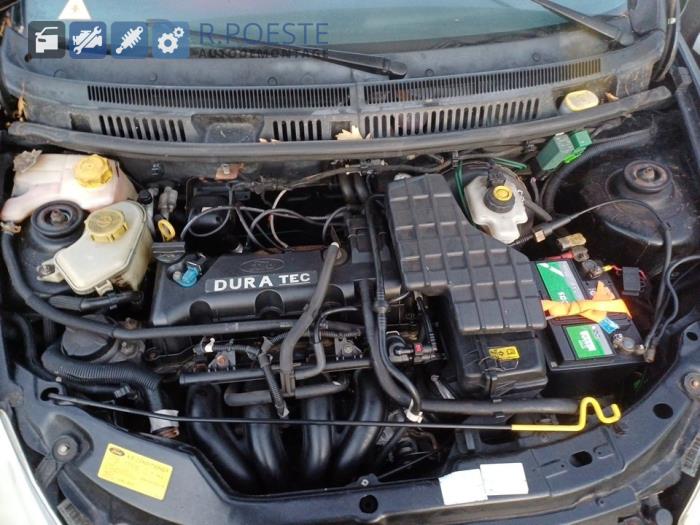 Ford StreetKa 1.6i Skrotfordon (2003, ZWART)