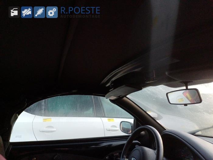 Ford StreetKa 1.6i Skrotfordon (2003, ZWART)