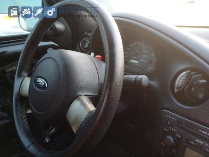 Ford StreetKa 1.6i Skrotfordon (2003, ZWART)