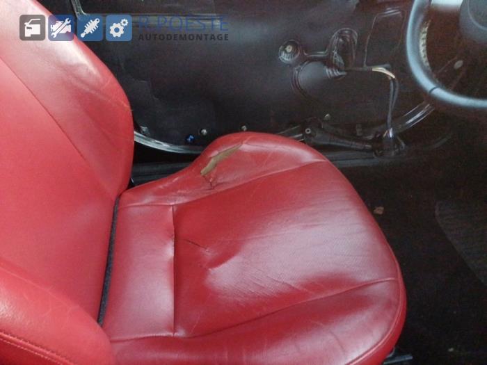 Ford StreetKa 1.6i Skrotfordon (2003, ZWART)