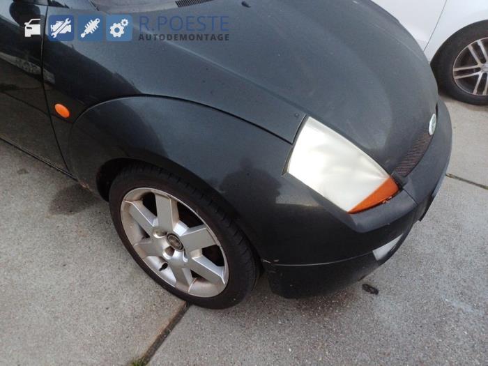 Ford StreetKa 1.6i Skrotfordon (2003, ZWART)