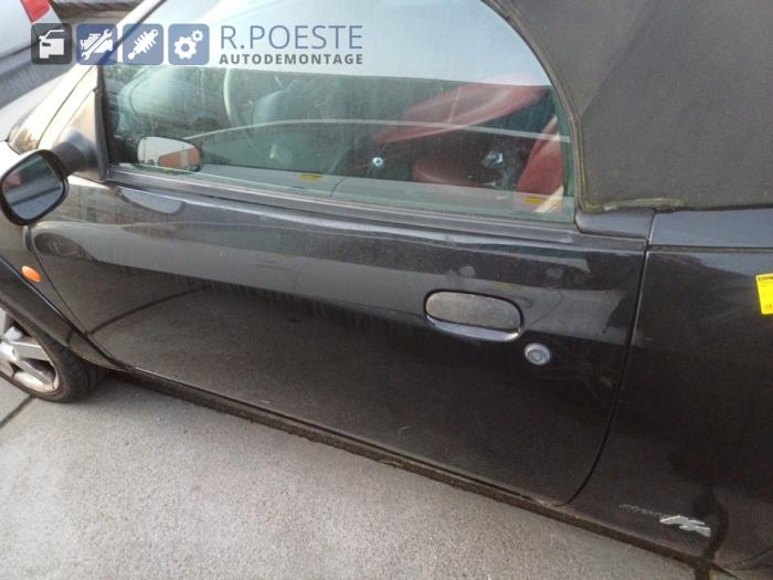 Ford StreetKa 1.6i Skrotfordon (2003, ZWART)