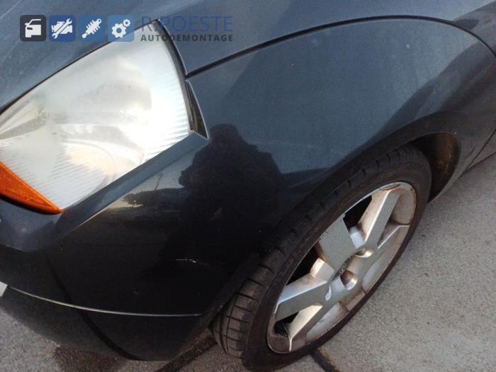 Ford StreetKa 1.6i Skrotfordon (2003, ZWART)