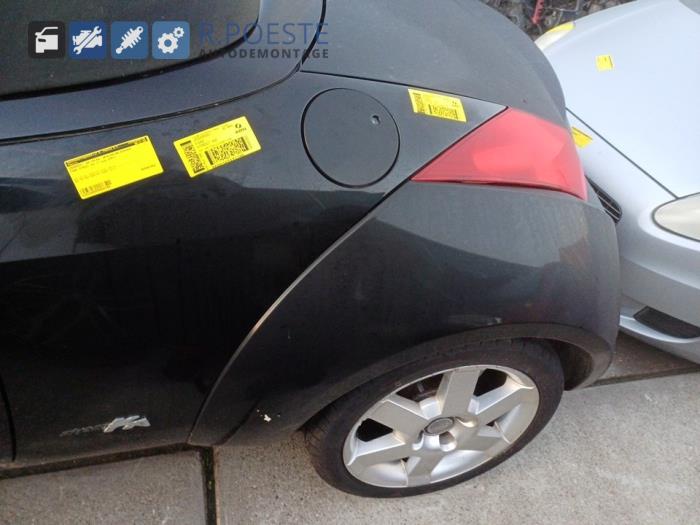 Ford StreetKa 1.6i Skrotfordon (2003, ZWART)