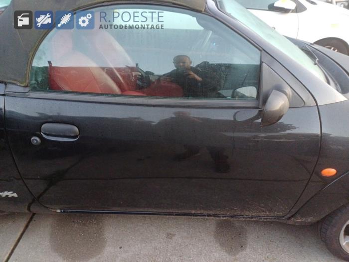 Ford StreetKa 1.6i Skrotfordon (2003, ZWART)