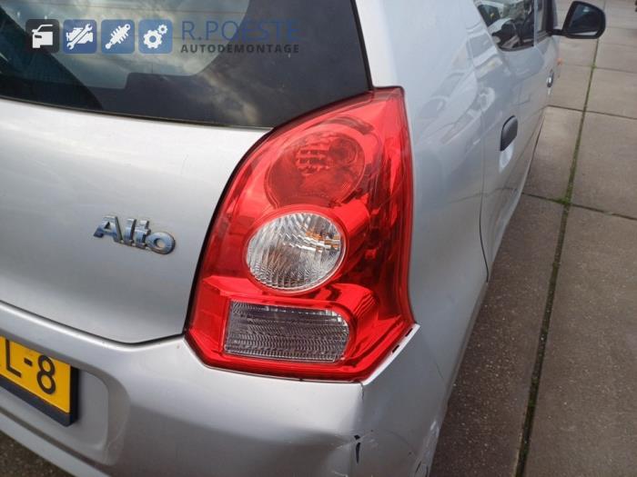 Suzuki Alto 1.0 12V Skrotfordon (2010, GRIJS)