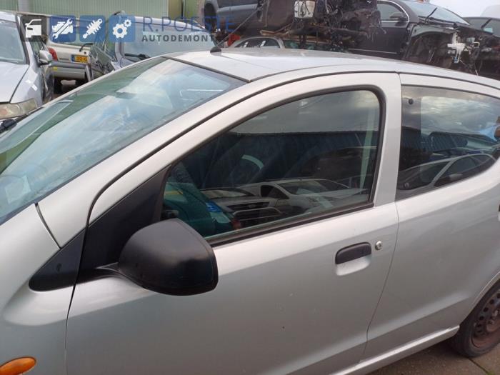 Suzuki Alto 1.0 12V Skrotfordon (2010, GRIJS)