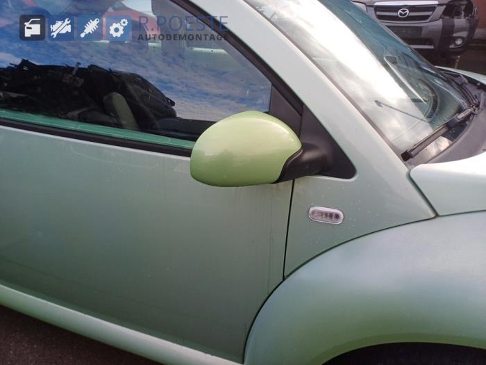 Volkswagen New Beetle 1.6 Skrotfordon (2001, GROEN)