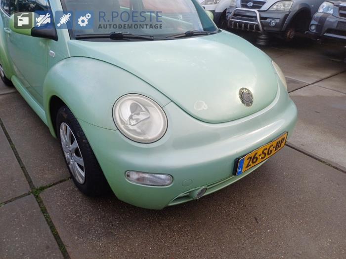 Volkswagen New Beetle 1.6 Skrotfordon (2001, GROEN)