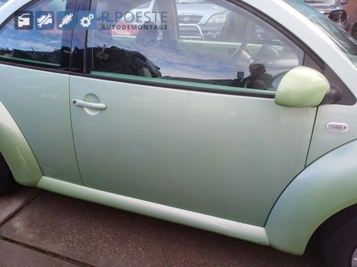 Volkswagen New Beetle 1.6 Skrotfordon (2001, GROEN)