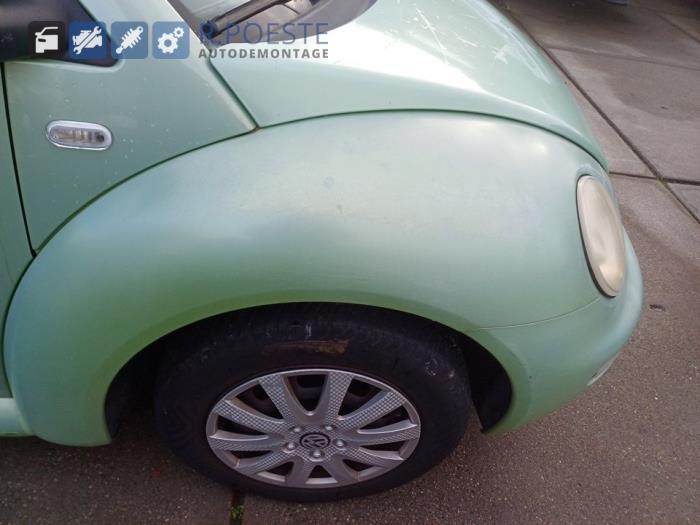 Volkswagen New Beetle 1.6 Skrotfordon (2001, GROEN)