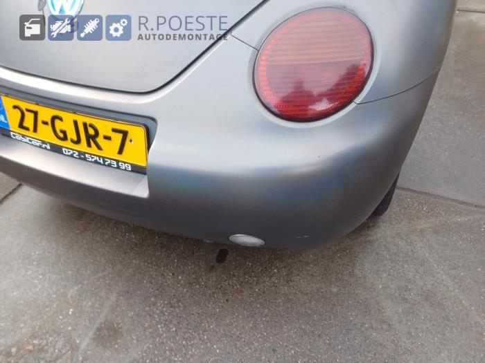 Volkswagen New Beetle 1.6 Skrotfordon (2003, GRIJS)