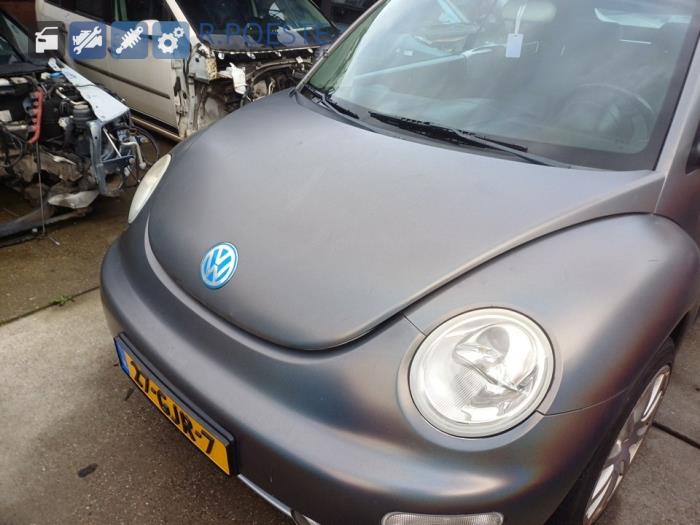 Volkswagen New Beetle 1.6 Skrotfordon (2003, GRIJS)