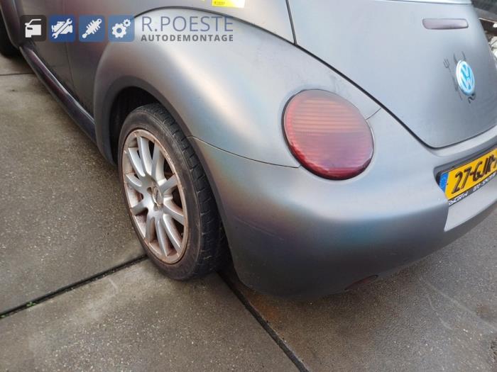 Volkswagen New Beetle 1.6 Skrotfordon (2003, GRIJS)