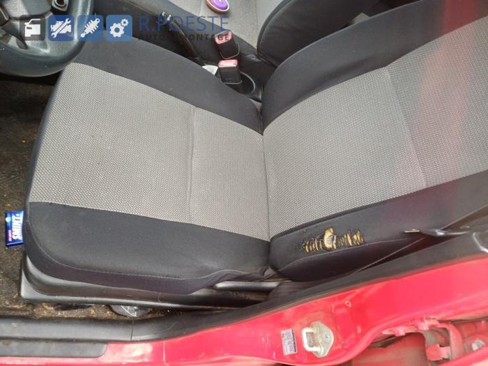 Daihatsu Cuore 1.0 12V DVVT Skrotfordon (2004, ROOD)