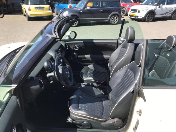 Mini Mini Open 1.6 16V One Begagnade (2010, DUNKEL WEIß PEPPER WHITE)