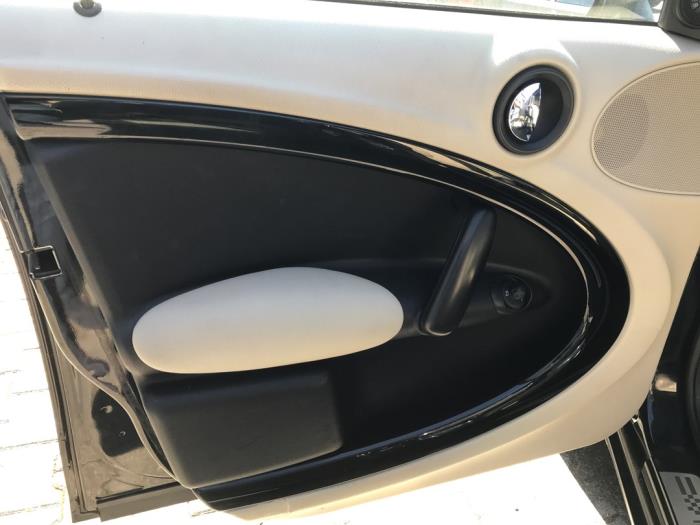 Mini Countryman 1.6 16V Cooper S ALL4 Sloopvoertuig (2010, Metallic, Zwart)