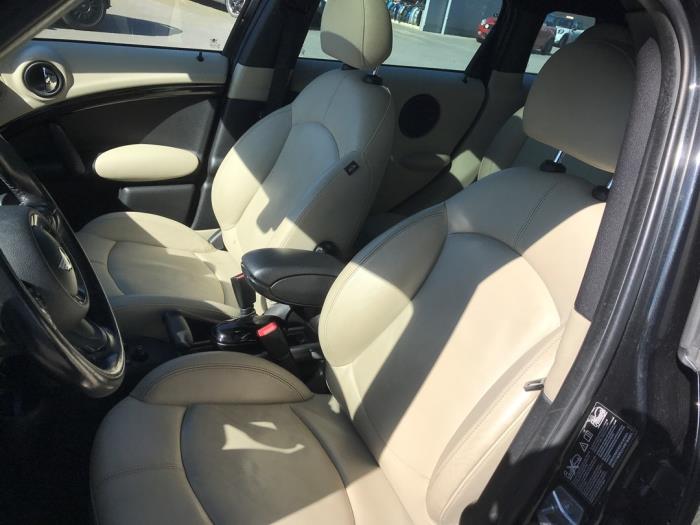 Mini Countryman 1.6 16V Cooper S ALL4 Sloopvoertuig (2010, Metallic, Zwart)