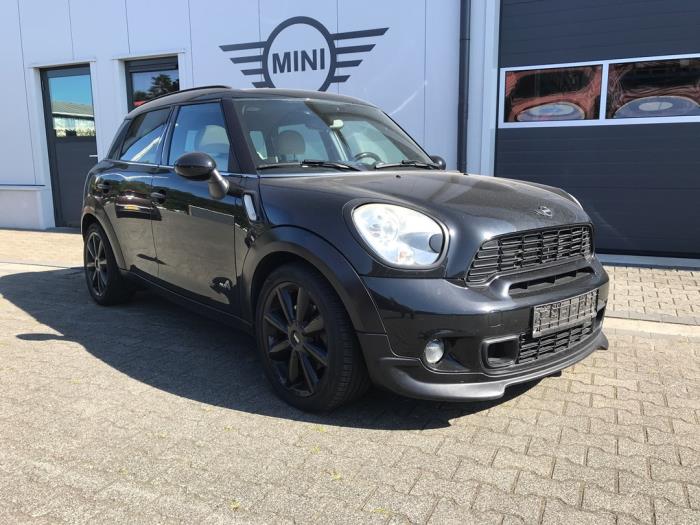 Mini Countryman 1.6 16V Cooper S ALL4 Sloopvoertuig (2010, Metallic, Zwart)