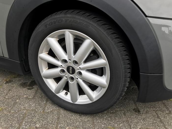 Mini Mini 1.2 12V One Occasion (2017, Licht, Metallic, Zilvergrijs, Helder)