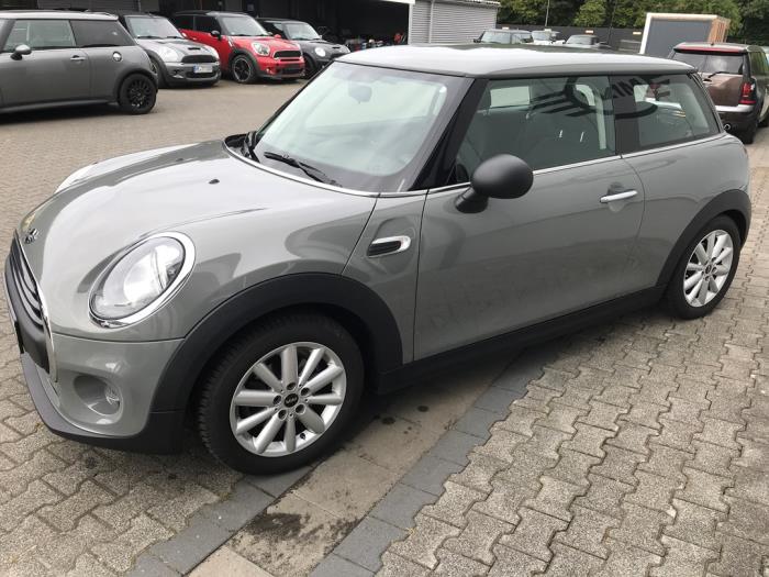 Mini Mini 1.2 12V One Occasion (2017, Licht, Metallic, Zilvergrijs, Helder)