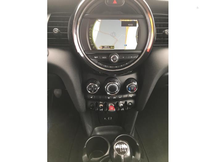 Mini Mini 1.2 12V One Occasion (2017, Licht, Metallic, Zilvergrijs, Helder)