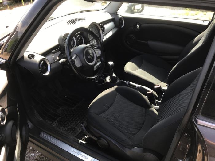 Mini Clubman 1.6 Cooper D Skrotfordon (2008, METALLIC BRAUN HOT CHOCOLATE METALLIC)