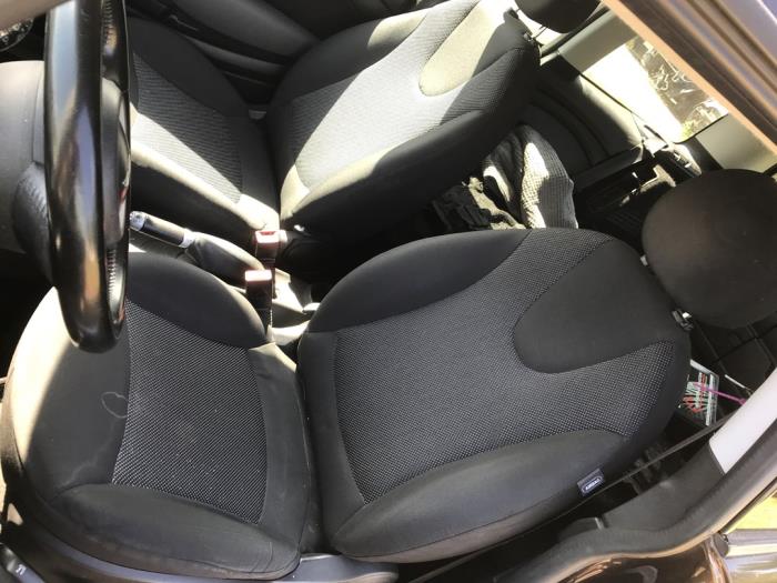 Mini Clubman 1.6 Cooper D Skrotfordon (2008, METALLIC BRAUN HOT CHOCOLATE METALLIC)