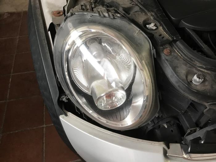 Mini Clubman 1.6 One D Sloopvoertuig (2012, Licht, Metallic, Helder, Wit, Zilver)