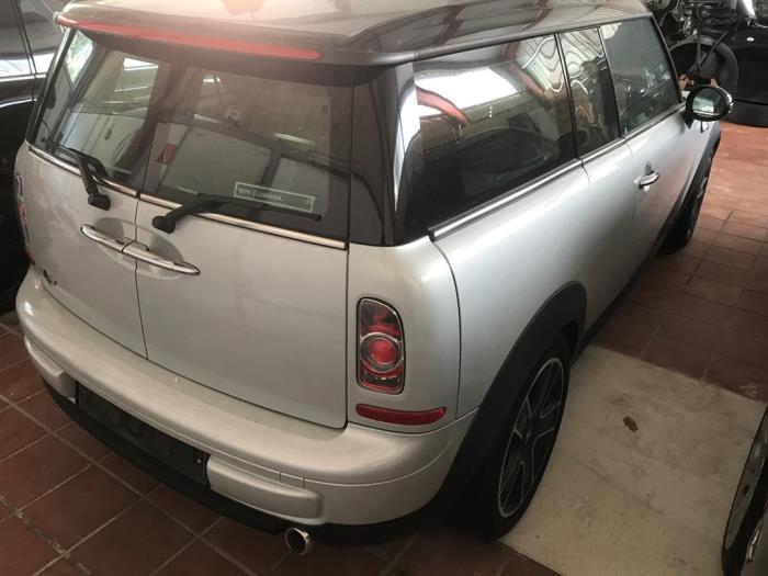 Mini Clubman 1.6 One D Sloopvoertuig (2012, Licht, Metallic, Helder, Wit, Zilver)